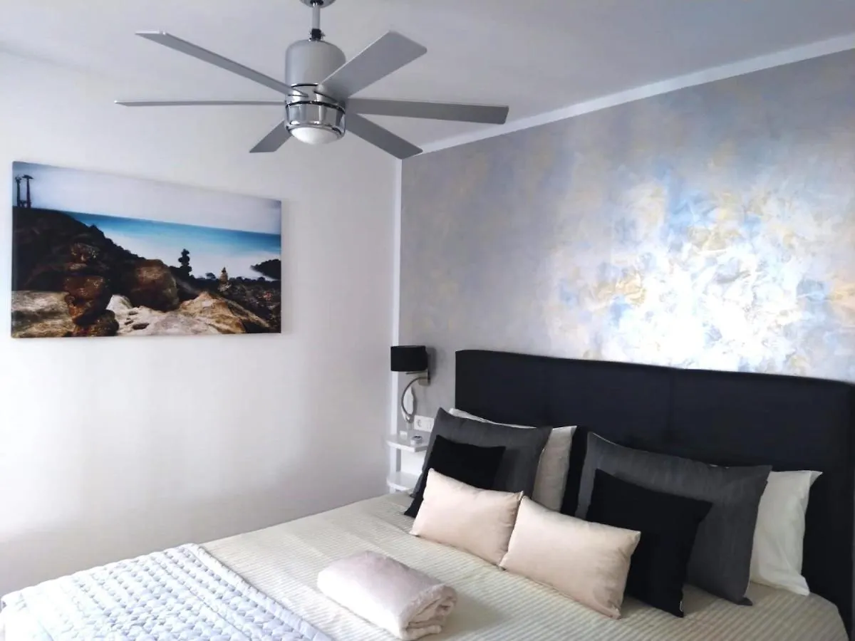 Apartment Portonovo Paraiso II - Sea View - Swimming Pool - Good Wifi - Old Town Puerto del Carmen