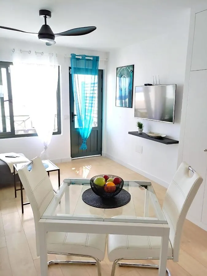 Apartment Portonovo Paraiso II - Sea View - Swimming Pool - Good Wifi - Old Town Puerto del Carmen